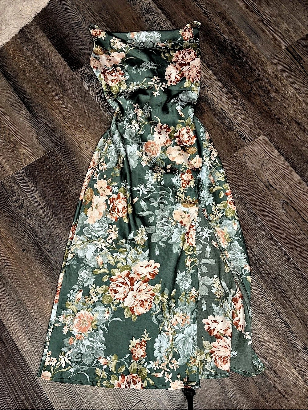 Petal & Pup Floral Maxi Dress in Green & Pink Size Medium
